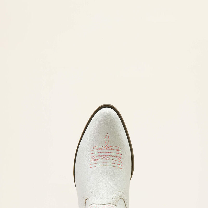 10050884_toe_warm