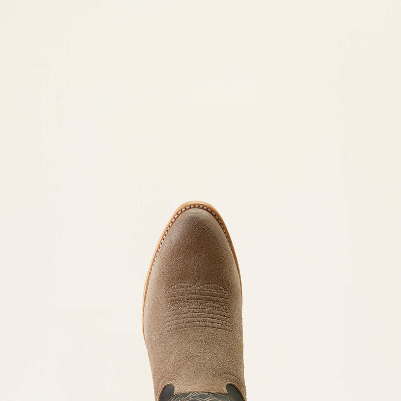 10050931_toe_warm