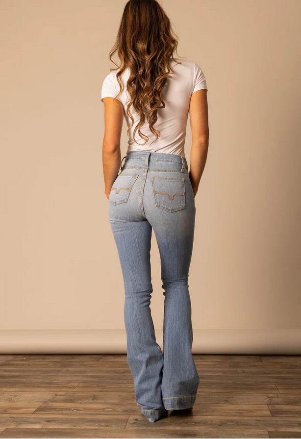 Jennifer Light Wash Jeans