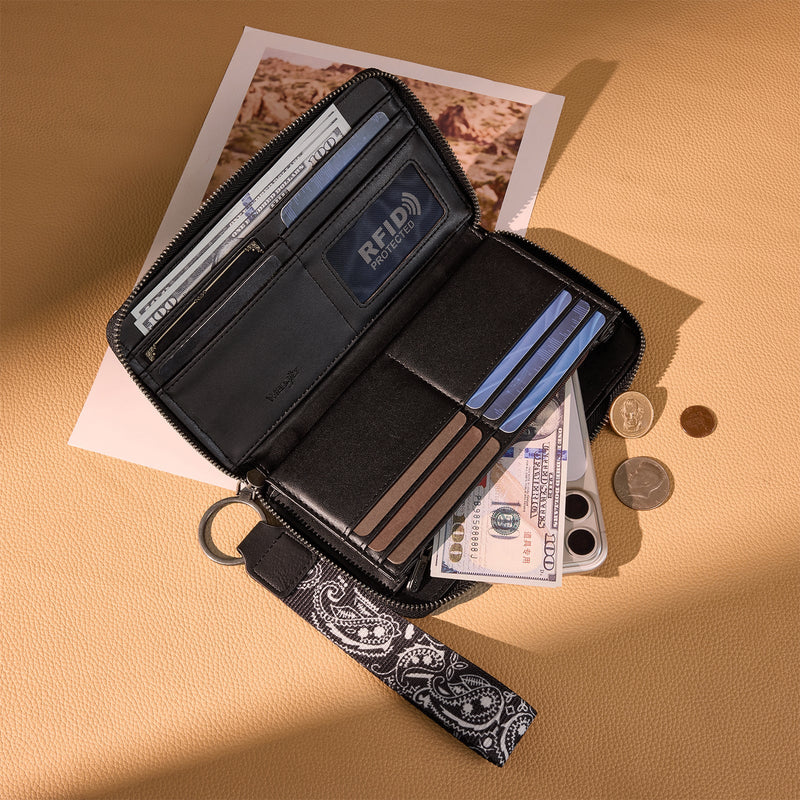 Wrangler Bandana Paisley Print Wallet - Black