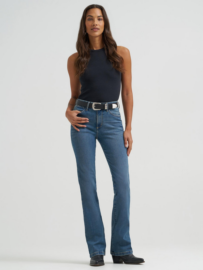 Wrangler® Bespoke Bootcut Jean - High Rise - Ada