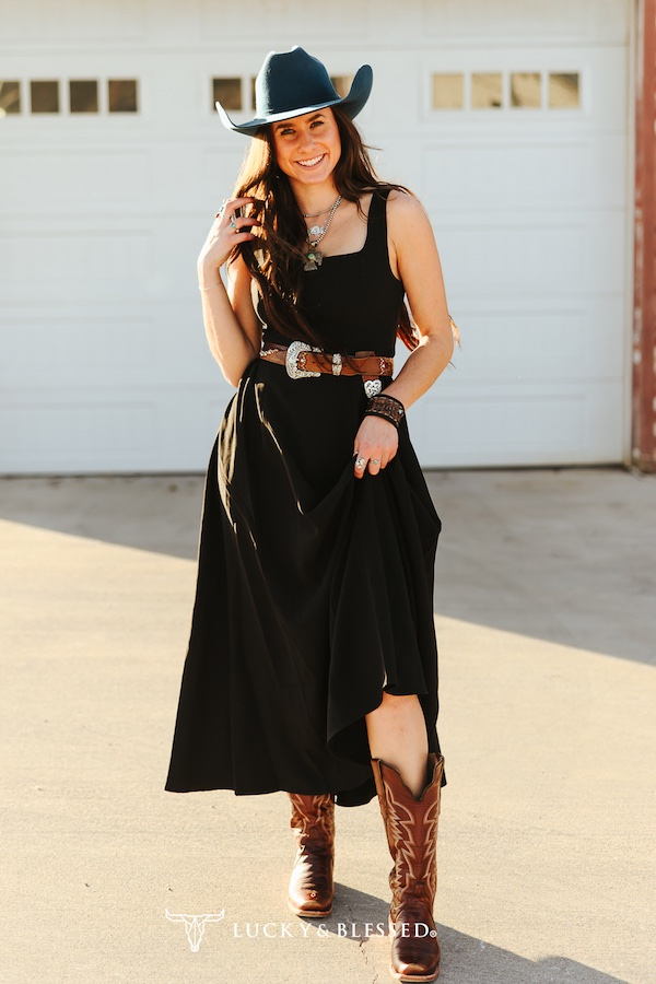 Black Solid Sleeveless Maxi