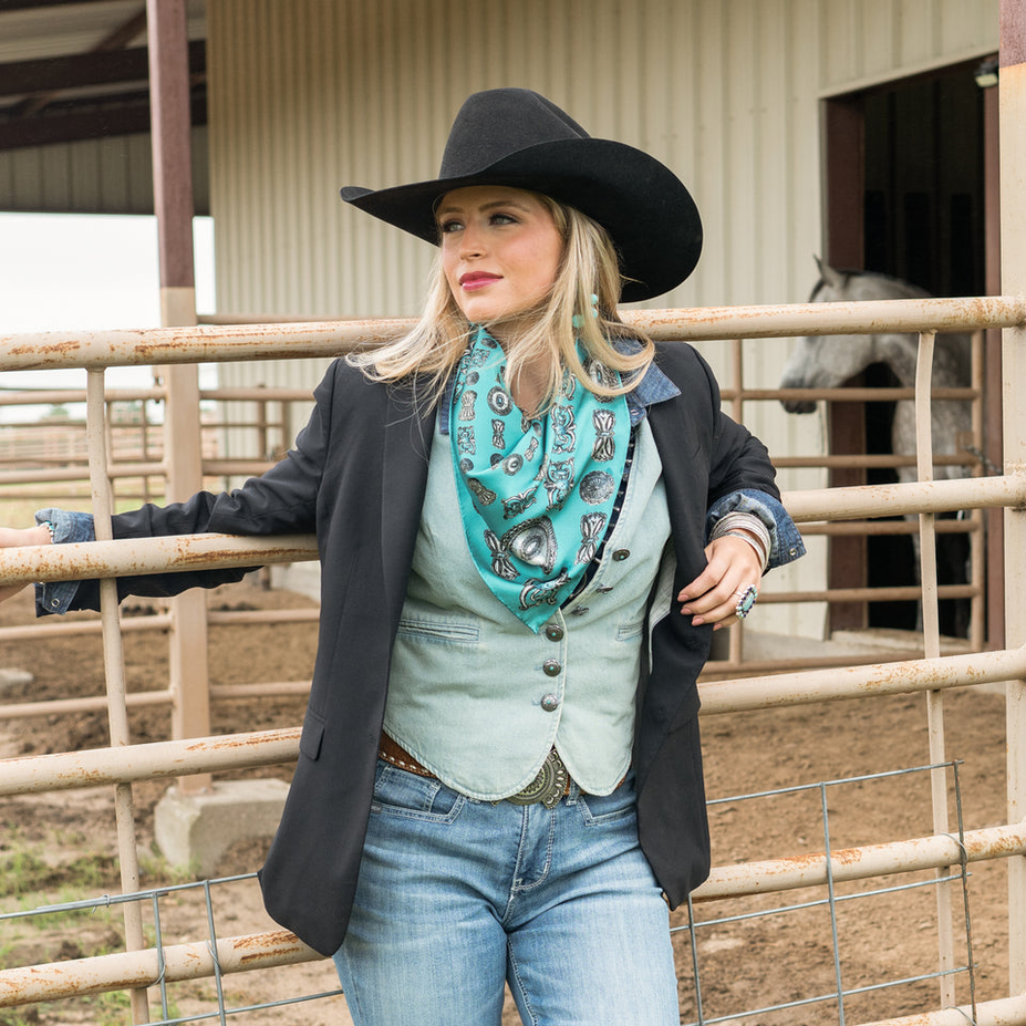 Turqs and Conchos Shorty Scarf