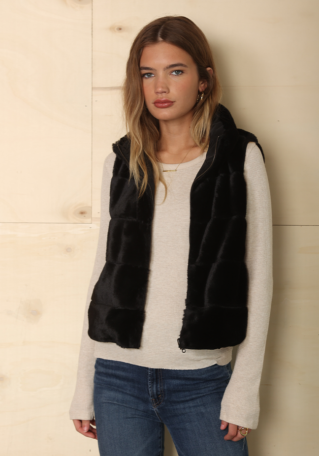 Fur Love Classic Vest Black