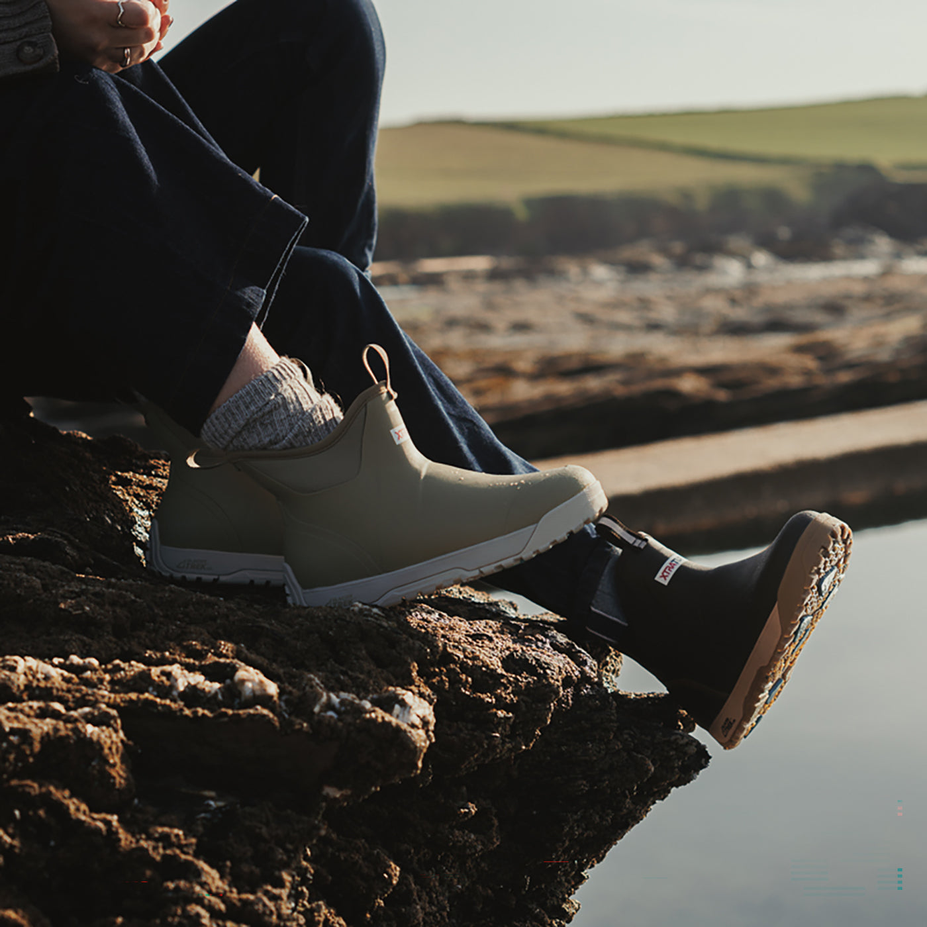 Women's Ice Fleece Lined Ankle Deck Boot