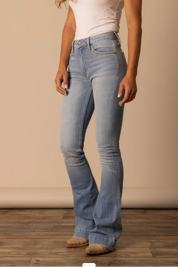 Jennifer Light Wash Jeans