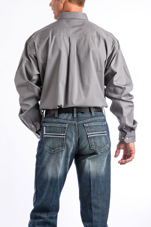 Men’s Solid Classic Fit Button-Down