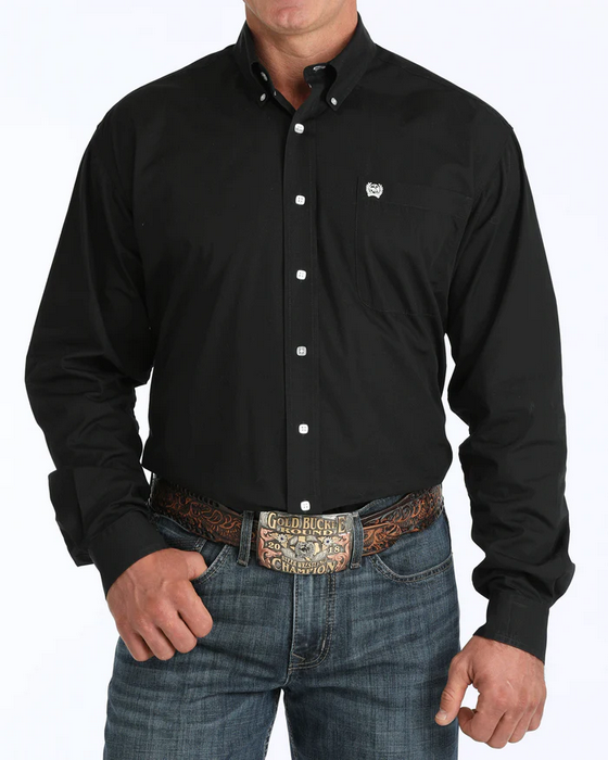 Men’s Solid Classic Fit Button-Down